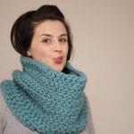 Chunky Crochet Cowl Snood i..