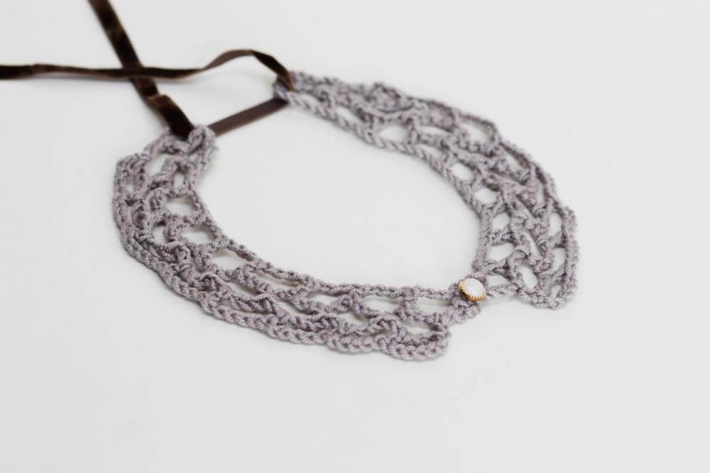 Crochet Peter Pan Collar in grey/gray soft cashmerino yarn - detachable peter pan collar