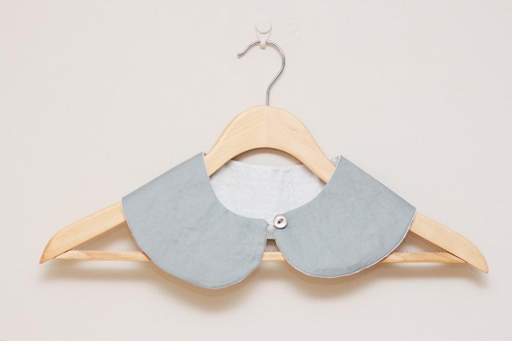 Peter Pan Collar - Detachable Peter Pan Collar in grey/gray