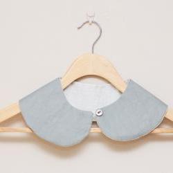 Peter Pan Collar - Detachable Peter Pan Collar in grey/gray