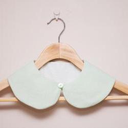Peter Pan Collar - Detachable Peter Pan Collar in Mint Green